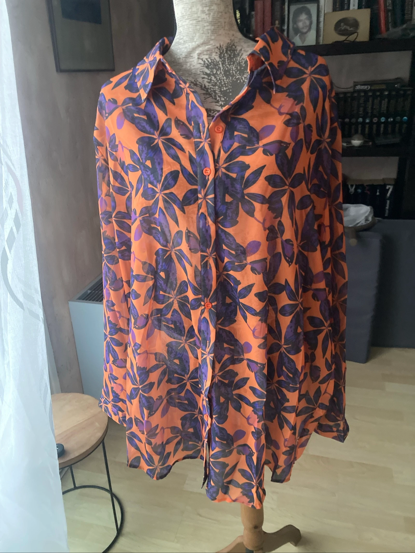 Très jolie chemise taille 50
